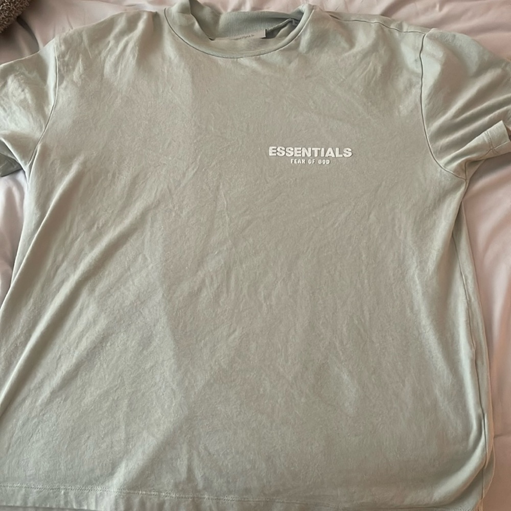 Sea green essentials tee